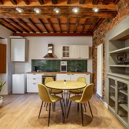 Daire Le Giraffe - Centro Pietrasanta